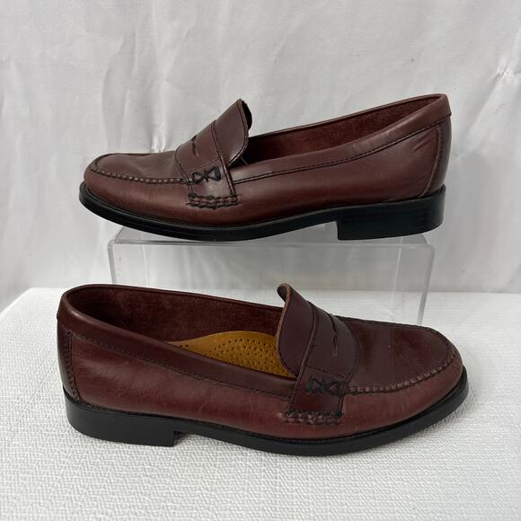 G.H. Bass & Co. Brown Leather Loafers - Picture 7 of 9